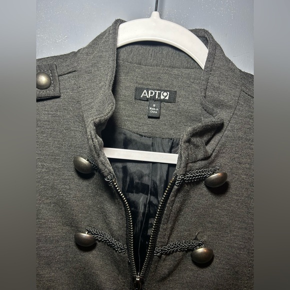 Apt. 9 Women's Gray Charcoal Heather Zip Jacket small Flare Hem ButtonsNWOT - Picture 2 of 6